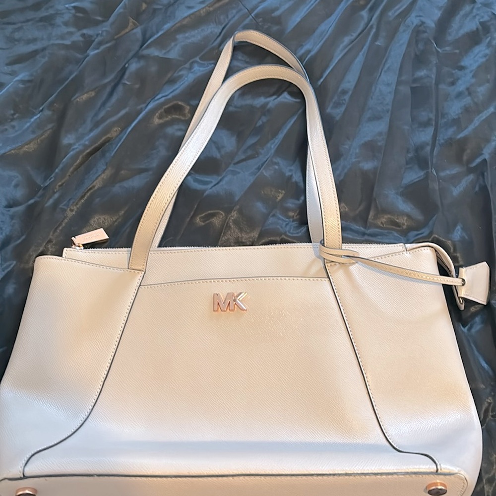 Michael Kors Rose Gold Bag